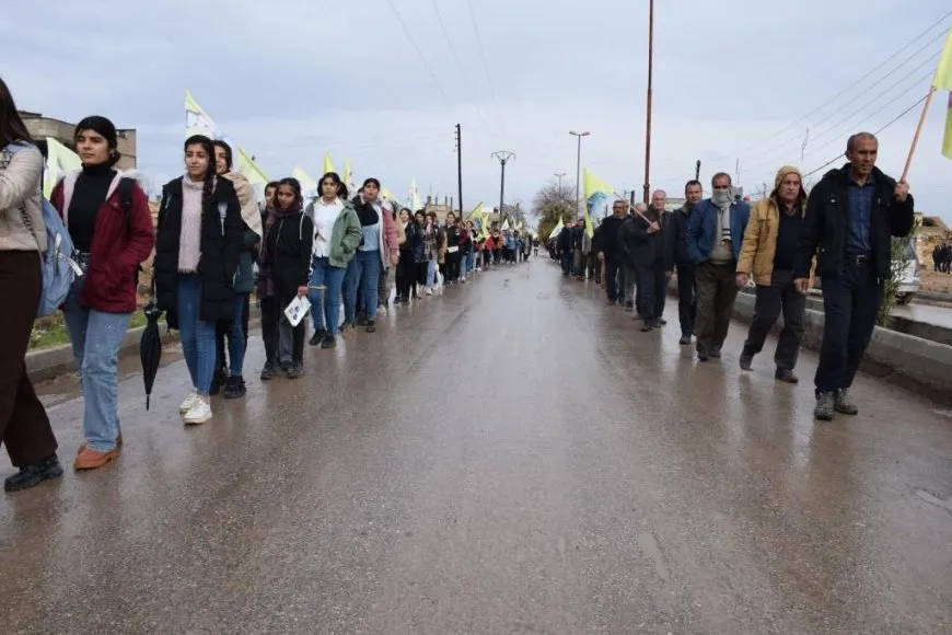 Los residentes de Kobanê exigen la libertad física del líder