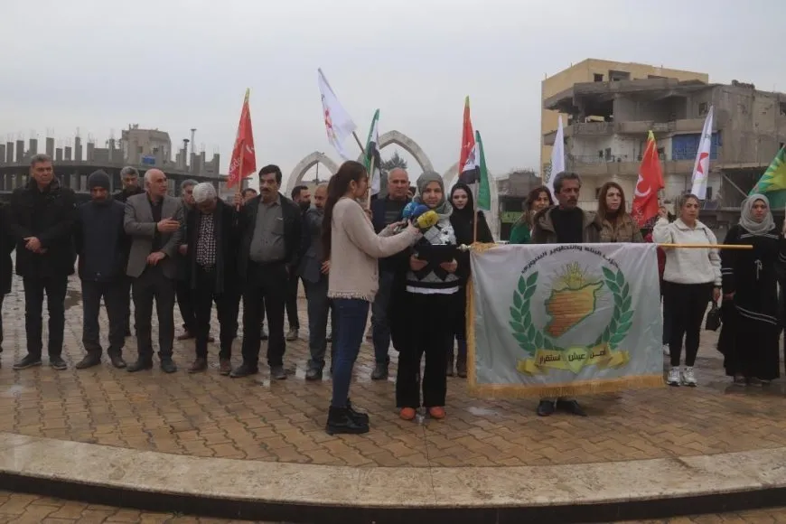 Los residentes de Tabqa y Raqqa condenan la conspiración