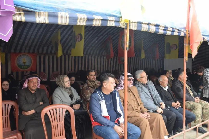 El Consejo de Familias de los Mártires celebra una conferencia para exponer la conspiración internacional en Raqqa