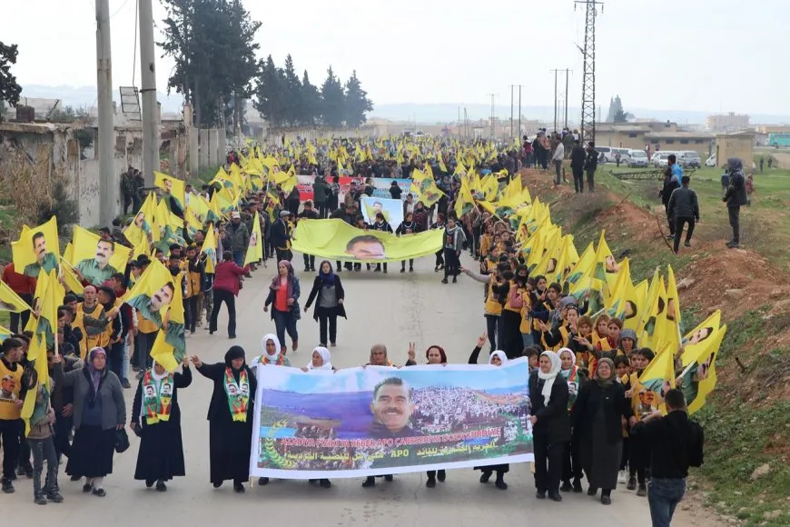 Las provincias de la región norte y este de Siria lanzan grandes marchas para condenar la conspiración internacional