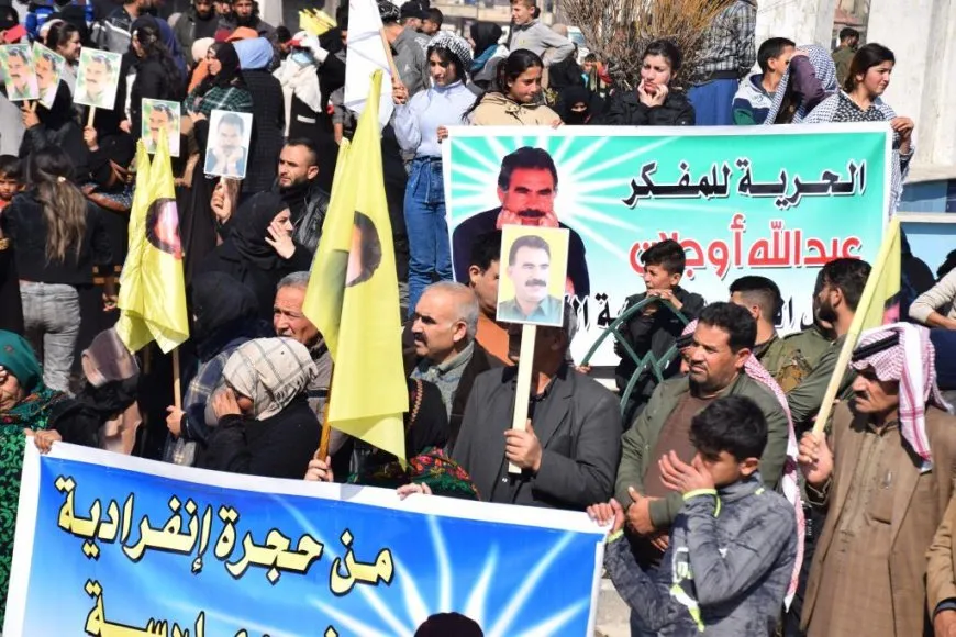 Los residentes de Raqqa, Tabqa y Manbij condenan la conspiración del 15 de febrero