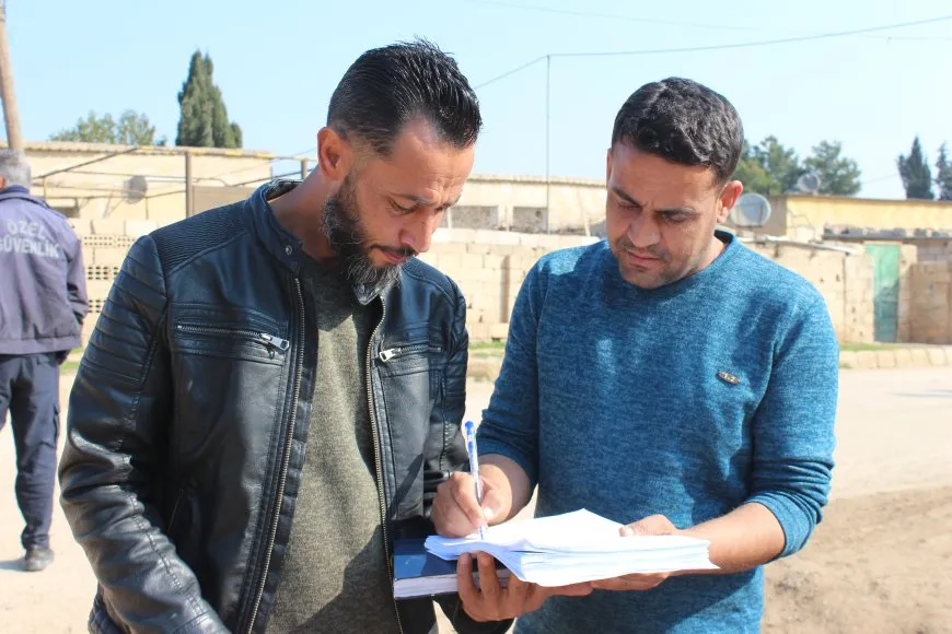 La población de Çil Agha participa en la campaña de firmas