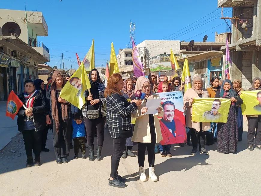 Familiares de mártires expresan preocupación por la salud del líder Öcalan