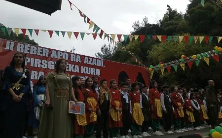 Los kurdos celebran el Newroz en Beirut