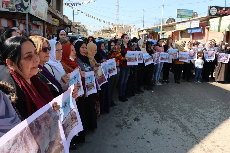 Los residentes del norte y este de Siria honran la memoria de las víctimas de la masacre de Halabja