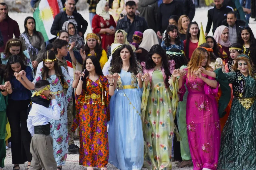 En imágenes celebraciones de Newroz en el noreste de Siria