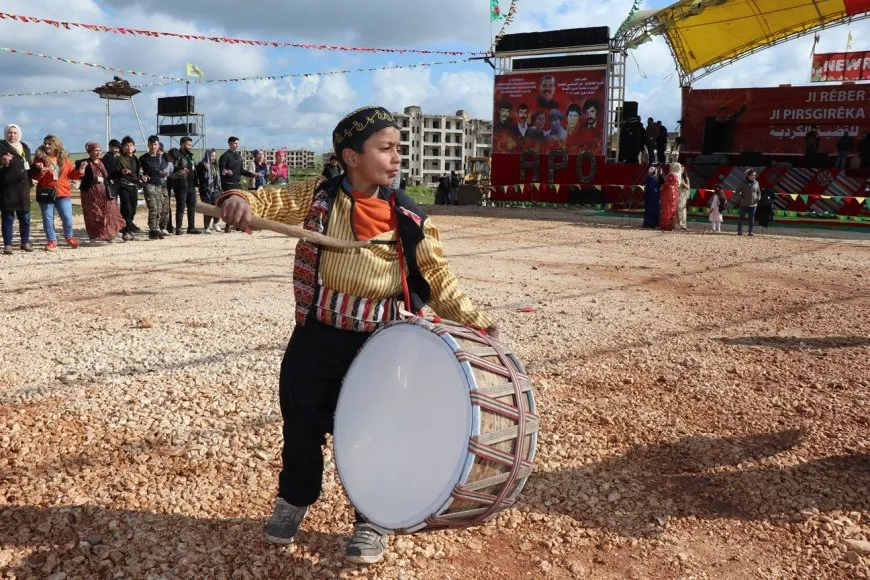 Empiezan las celebraciones de Newroz en Kobani y Alepp