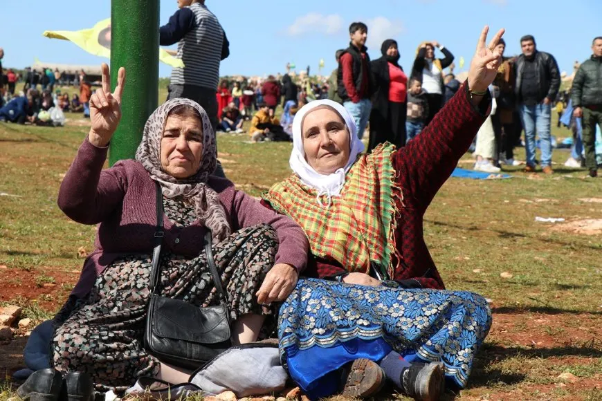 Empiezan las celebraciones de Newroz en Kobani y Alepp