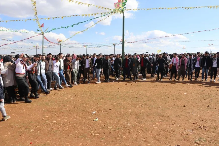 Finalizan las celebraciones del Newroz en Kobanê y Alepo