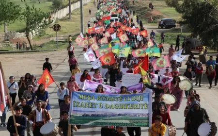 Los desplazados de Afrin y al-Shahba confirman seguir la lucha