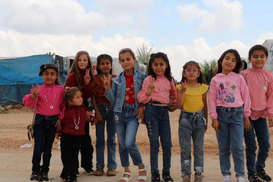 Visitan a las familias de los mártires en el segundo día de Eid al-Fitr