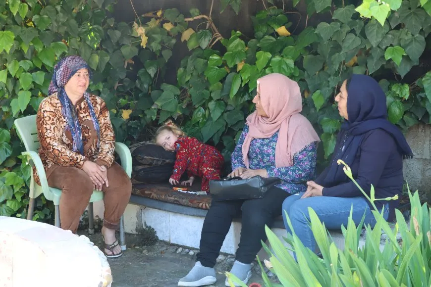 Visitan a las familias de los mártires en el segundo día de Eid al-Fitr