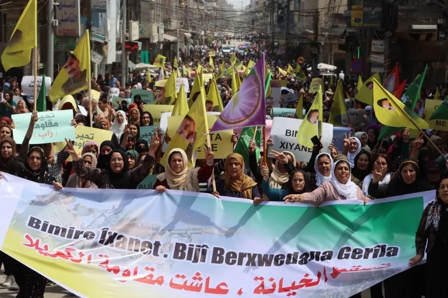 Civiles del noreste de Siria condenan los ataques de la ocupación turca y salen en protestas en apoyo a la guerrilla