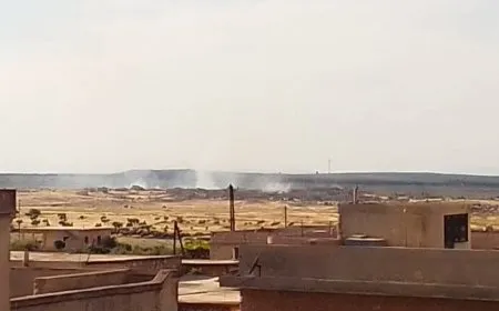 Los ocupantes turcos prenden fuego a campos agrícolas en el pueblo de Sharawa