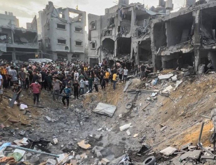 Un periodista y otras 19 personas asesinados en Gaza