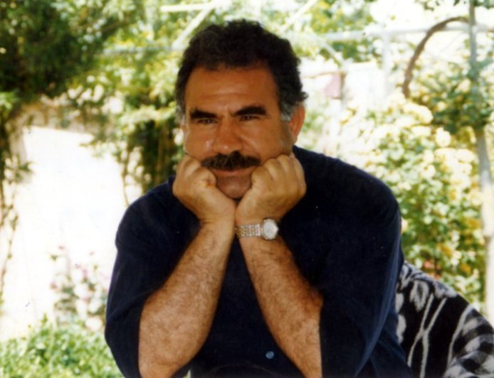 Los juristas confirman que el líder Abdullah Ocalan está sometido al delito de d...