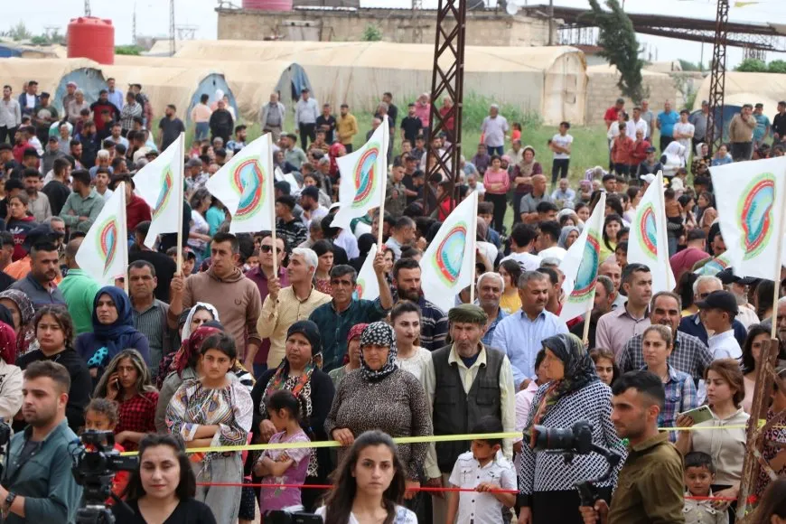 Los refugiados de Afrin celebran el Día Internacional de los Trabajadores