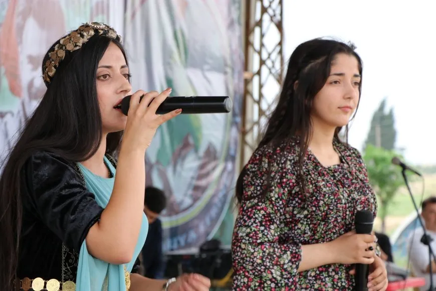 Los refugiados de Afrin celebran el Día Internacional de los Trabajadores