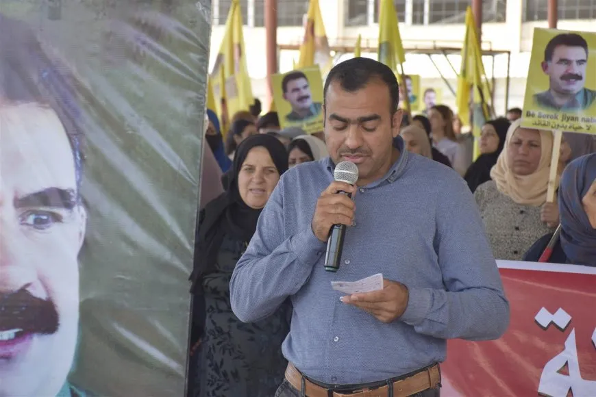 Condena popular del aislamiento del líder Ocalan en el cantón de Jazera