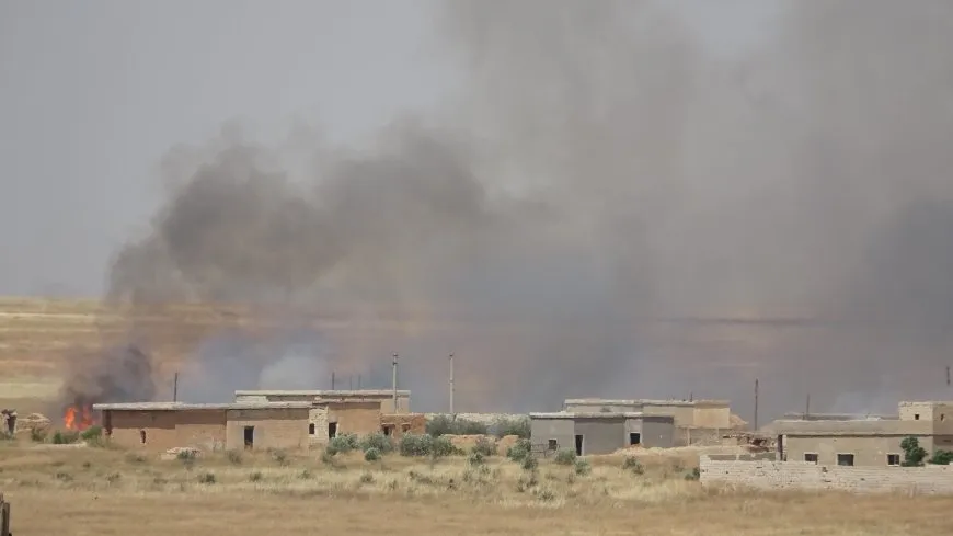 Se ha producido un incendio en el pueblo debido a los bombardeos turcos
