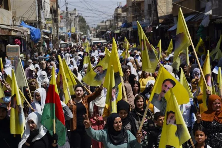 La gente de Tal Tamr y Zarghan protestan contra el aislamiento del líder Ocalan