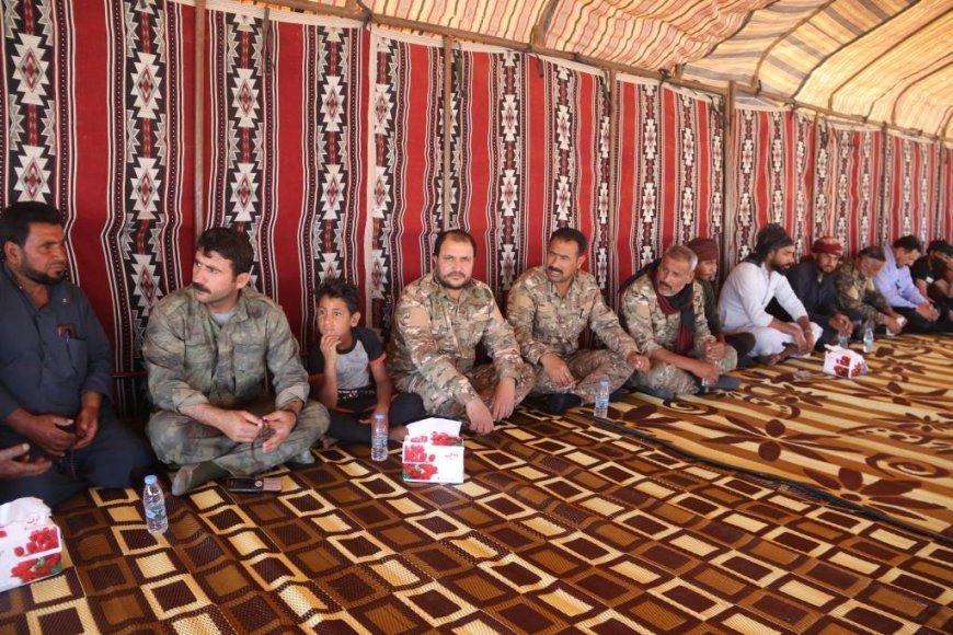 El Consejo Militar de Hejin se reúne con la gente del campo oriental de Deir ez-Zor