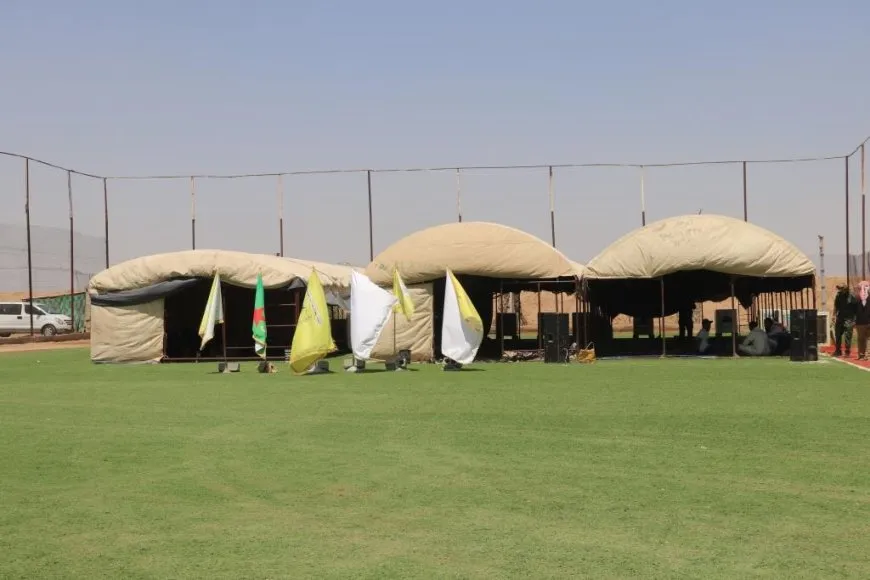El Consejo Militar de Hejin se reúne con la gente del campo oriental de Deir ez-Zor
