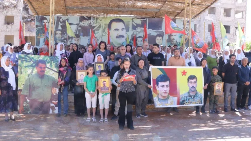 La gente de Alepo recuerda a los mártires del barrio de al-Sakan al-Shababi