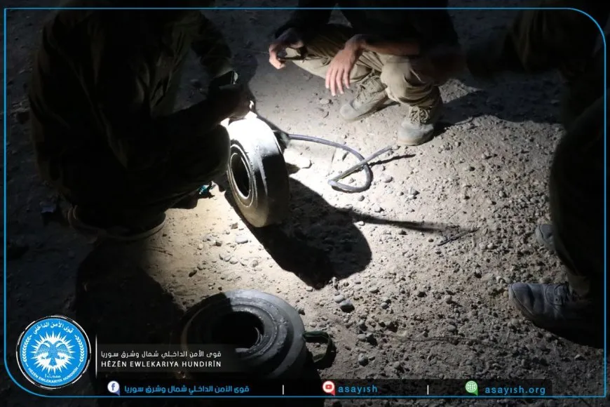 Las fuerzas de seguridad desmantelan 3 minas en el campo de Deir ez-Zor