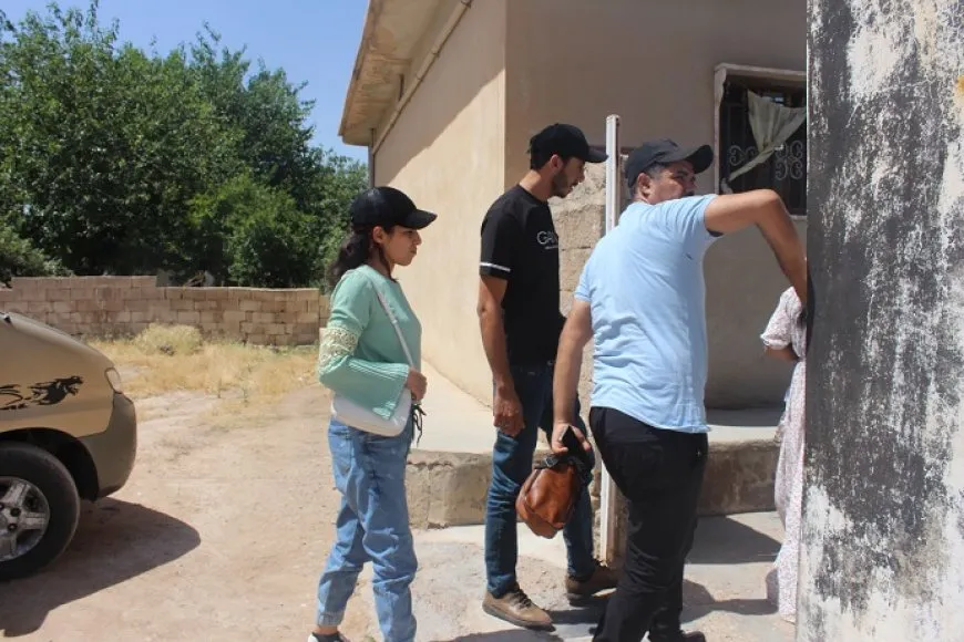 Visitan a las familias de los mártires durante el segundo día de Eid al-Adha