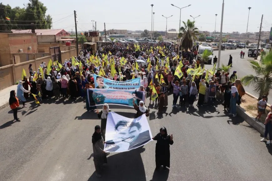 "El líder Ocalan es una brújula de la verdad", aseguran manifestantes en Hasaka