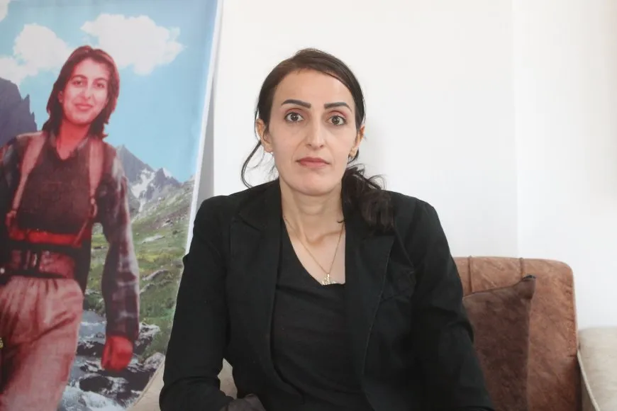 Las mujeres discuten temas ambientales según el pensamiento del líder Abdullah Ocalan