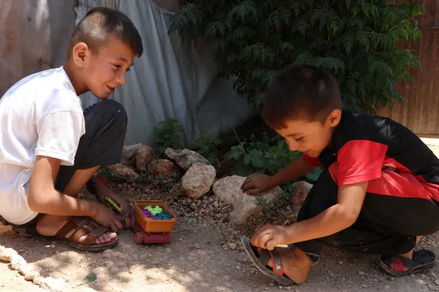 El corte de agua por parte de UNICEF exacerba el sufrimiento de los desplazados internos en Shahba
