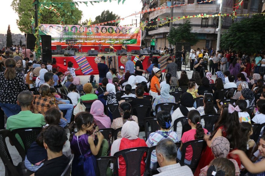 Los residentes de Alepo celebran el aniversario de la Revolución del 19 de julio