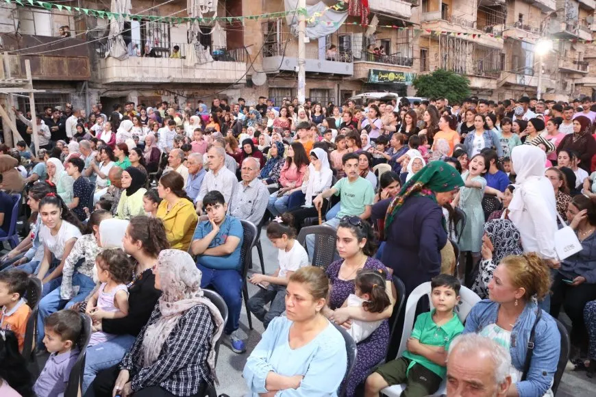 Los residentes de Alepo celebran el aniversario de la Revolución del 19 de julio