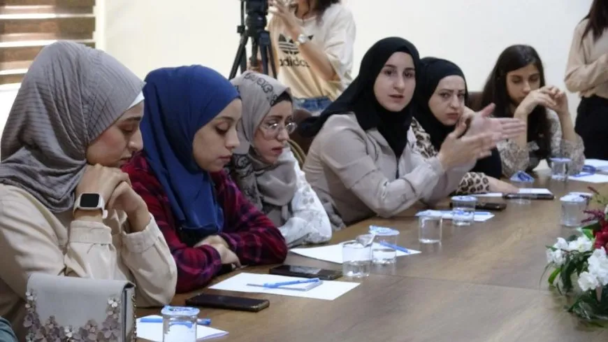 El Comité de Mujeres Jóvenes debate temas sociales