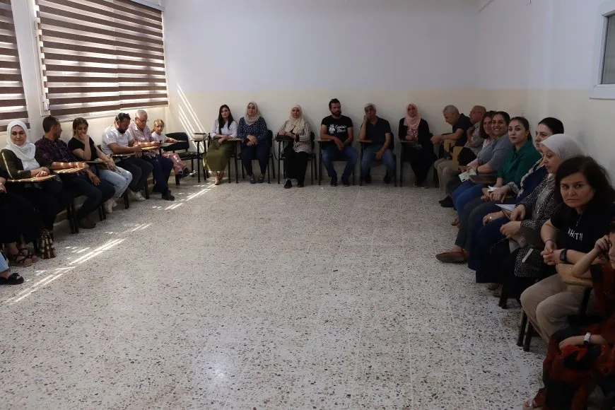 Se gradúa el tercer grupo de docentes de la Academia de Educación y Estudios Estratégicos