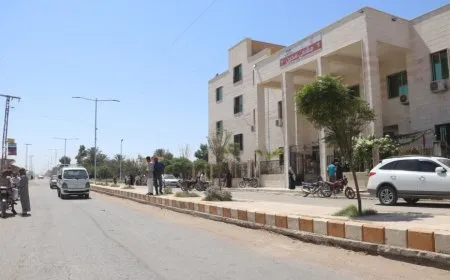 Los residentes de Hajin condenan los ataques de las fuerzas de Damasco en el campo de Deir ez-Zor