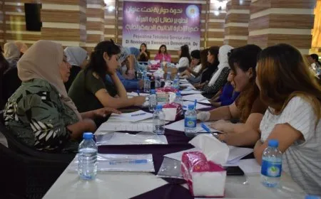 El Consejo de Mujeres celebra un debate en Kobanê