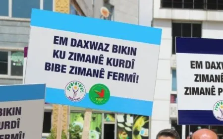 Cengîz Çîçek: El kurdo debería ser el idioma oficial