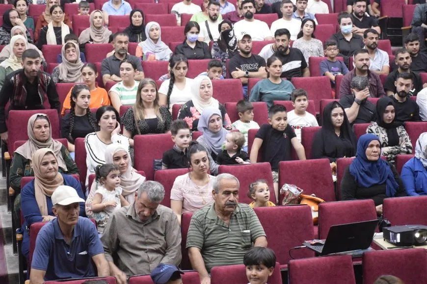 El documental La Promesa de los Tres Mártires se proyecta en Qamishlo