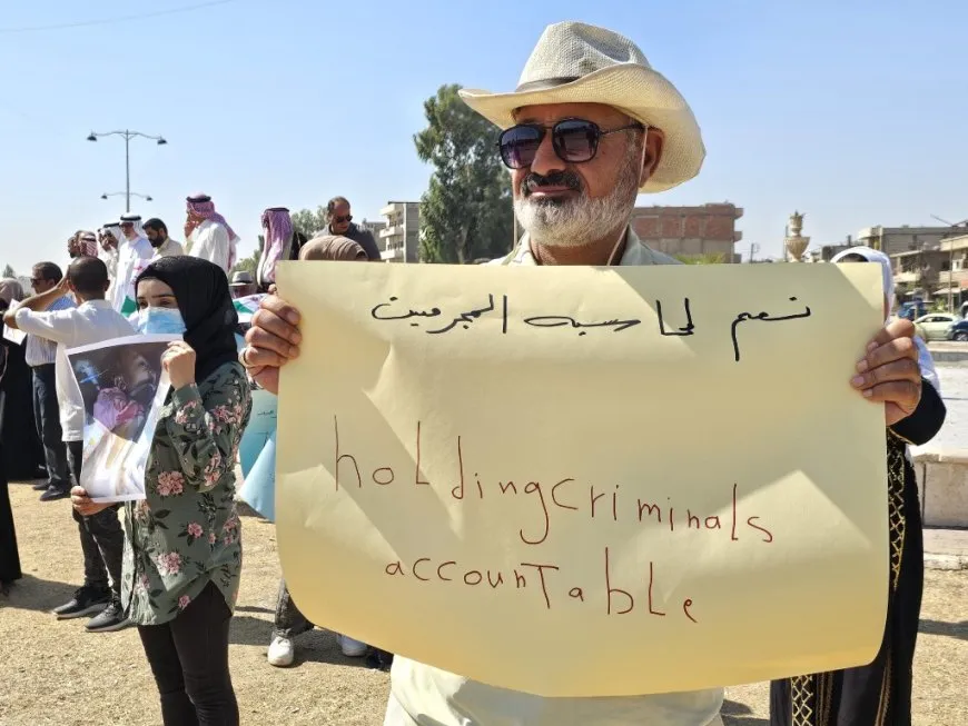 Los habitantes de Hasaka condenan la masacre llevada a cabo por el gobierno de Damasco en Deir ez-Zor