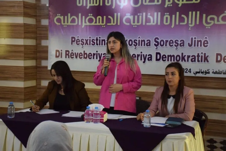 El Consejo de Mujeres celebra un debate en Kobanê