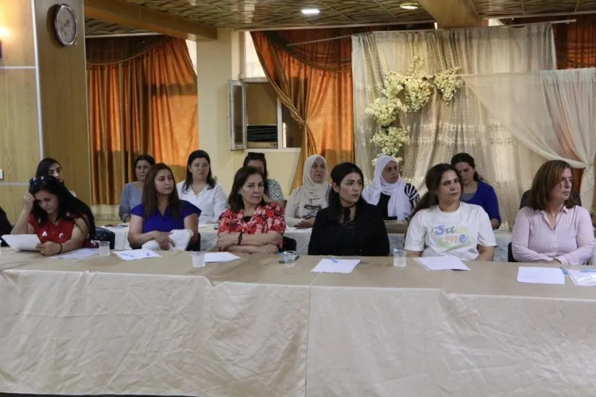 Participantes en el Foro de Mujeres: Eliminaremos la mentalidad masculina promoviendo la revolución