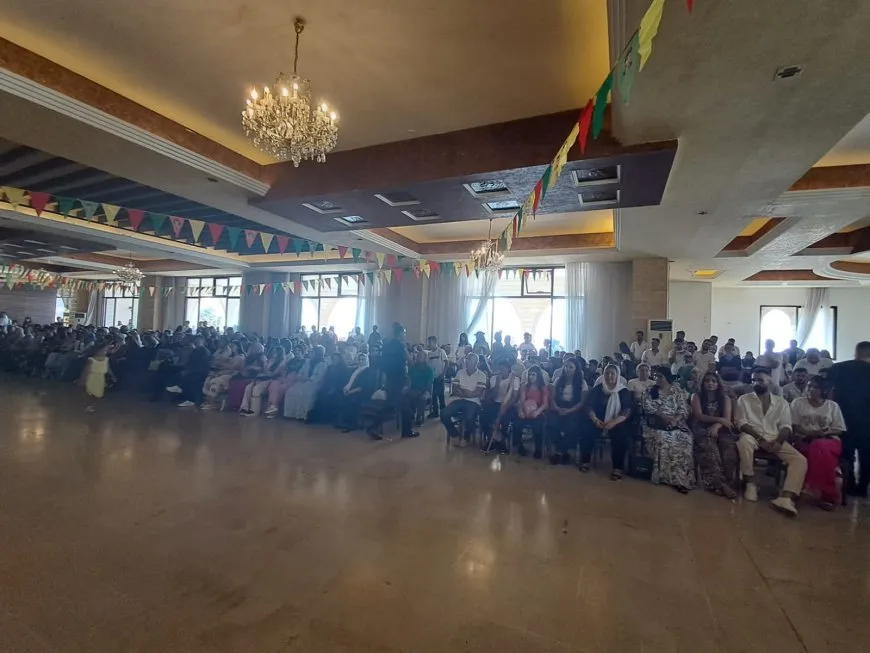 Los kurdos y sus amigos en el Líbano celebran el 15 de agosto
