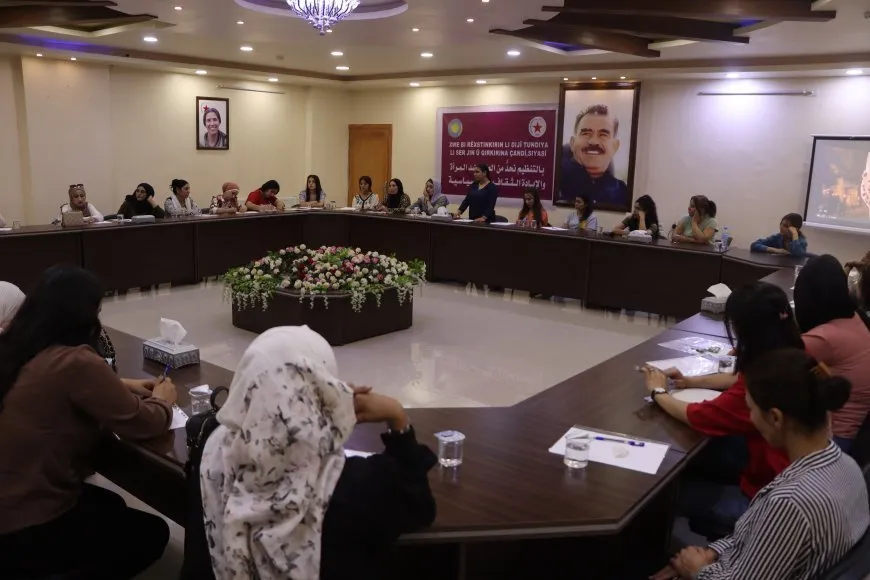 El consejo de mujeres del PYD: Debemos trabajar juntos para poner fin a la violencia contra las mujeres