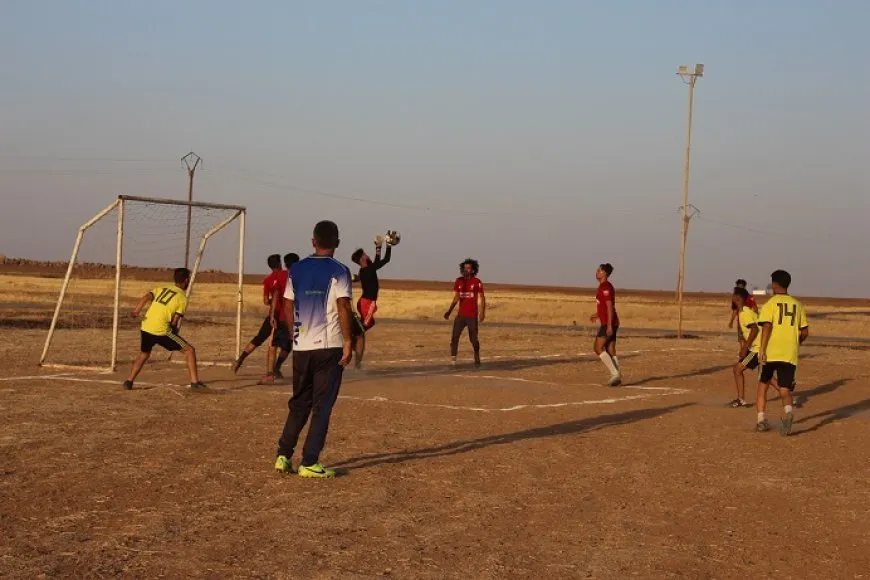 En Çilaxa comienza el torneo de fútbol en honor de las mártires Zeyneb y Mizgin