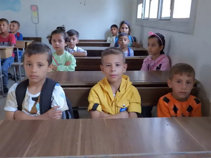 Las escuelas en la región norte y este de Siria abren sus puertas