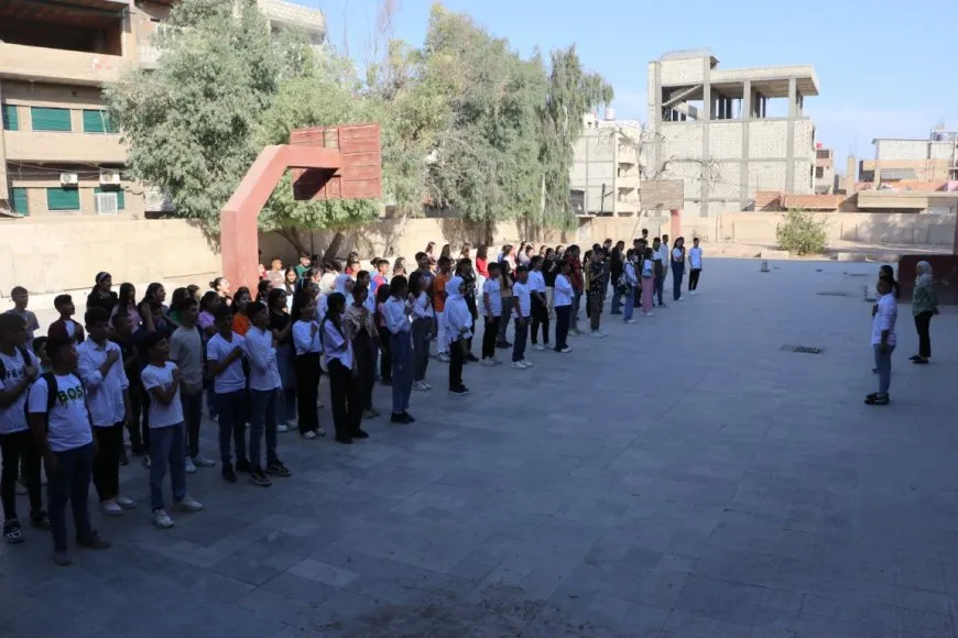 Las escuelas en la región norte y este de Siria abren sus puertas