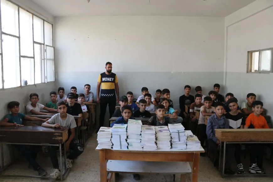 Las escuelas en la región norte y este de Siria abren sus puertas